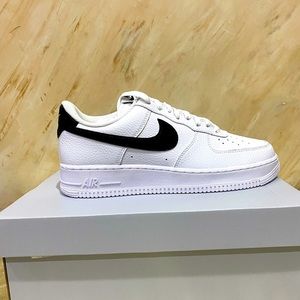 Nike Air Force 1’ 07 White Black